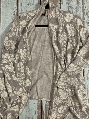 Women’s Floral Shawl Cardigan